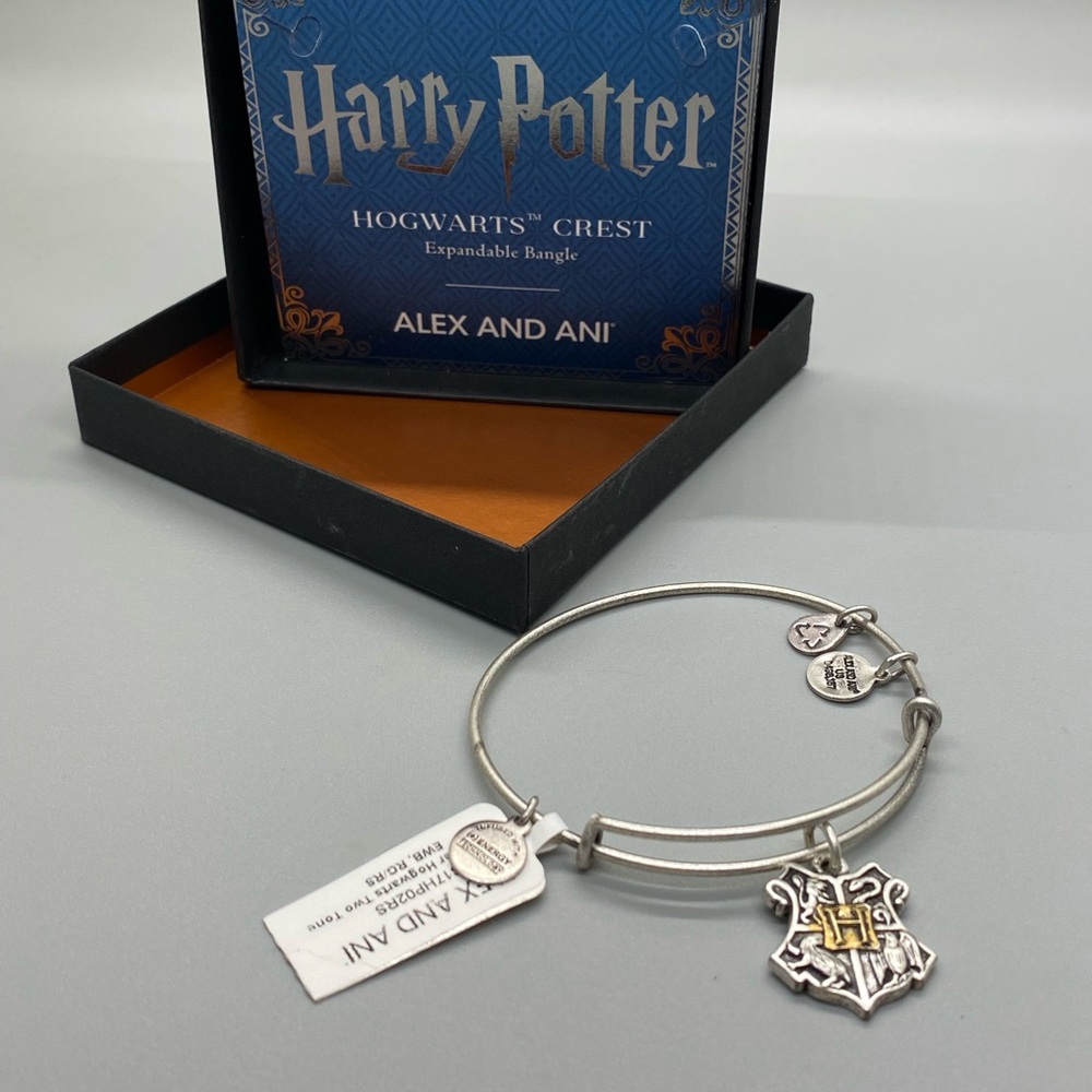 Alex and Ani Harry Potter Hogwarts Crest Bracelet